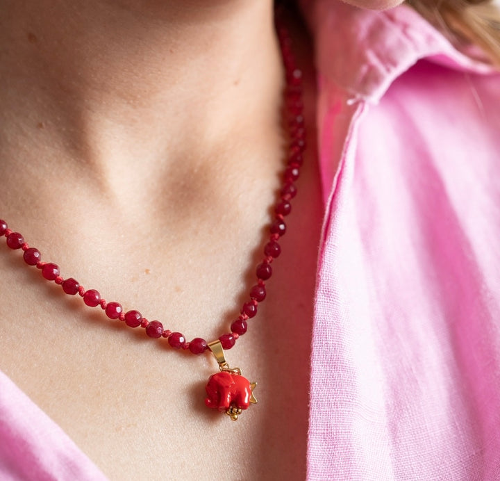 Collar protección ágata rojo