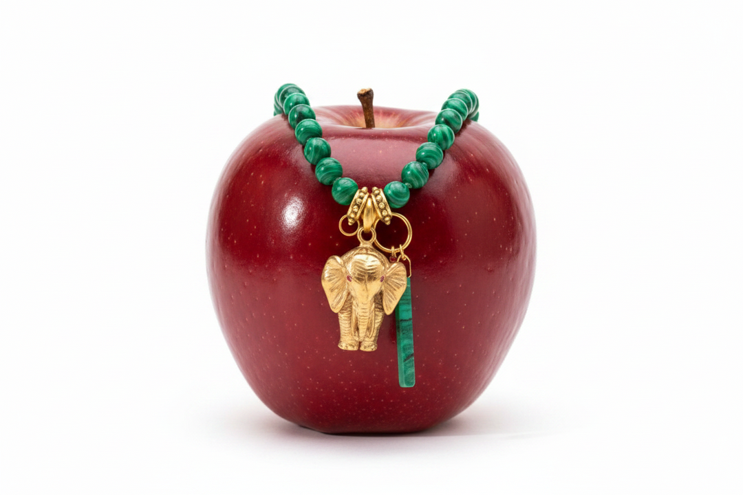 Collar elefante verde amuletos