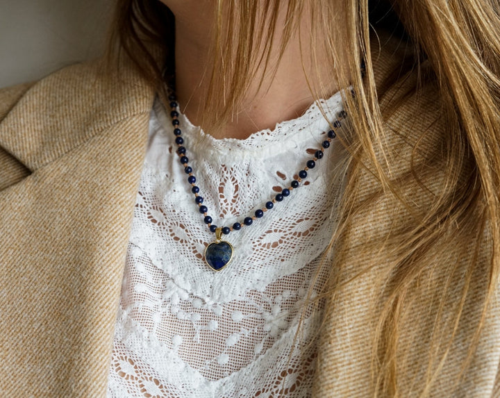 Collar  lapizlázuli corazón