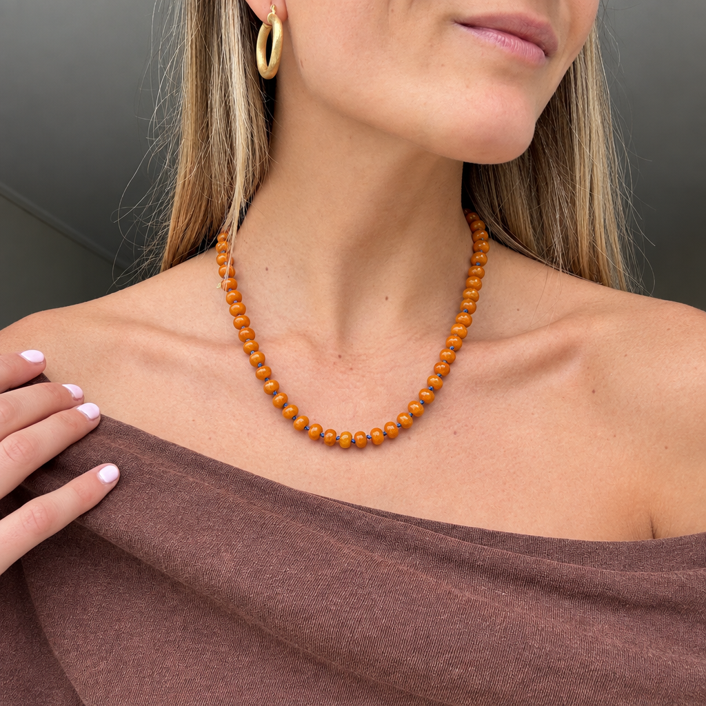 Collar naranja foto 1 cuadrada