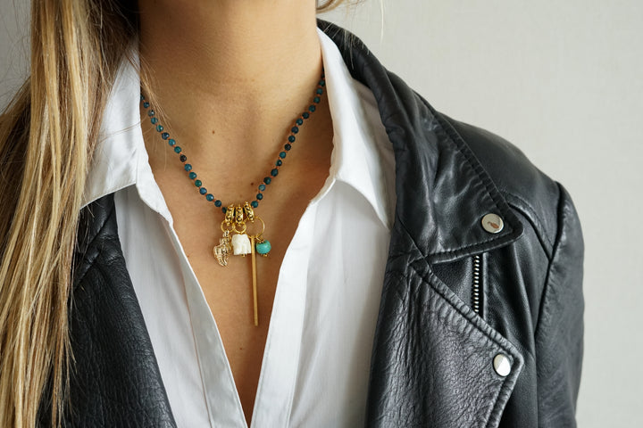 Collar Clara Agatha Celeste