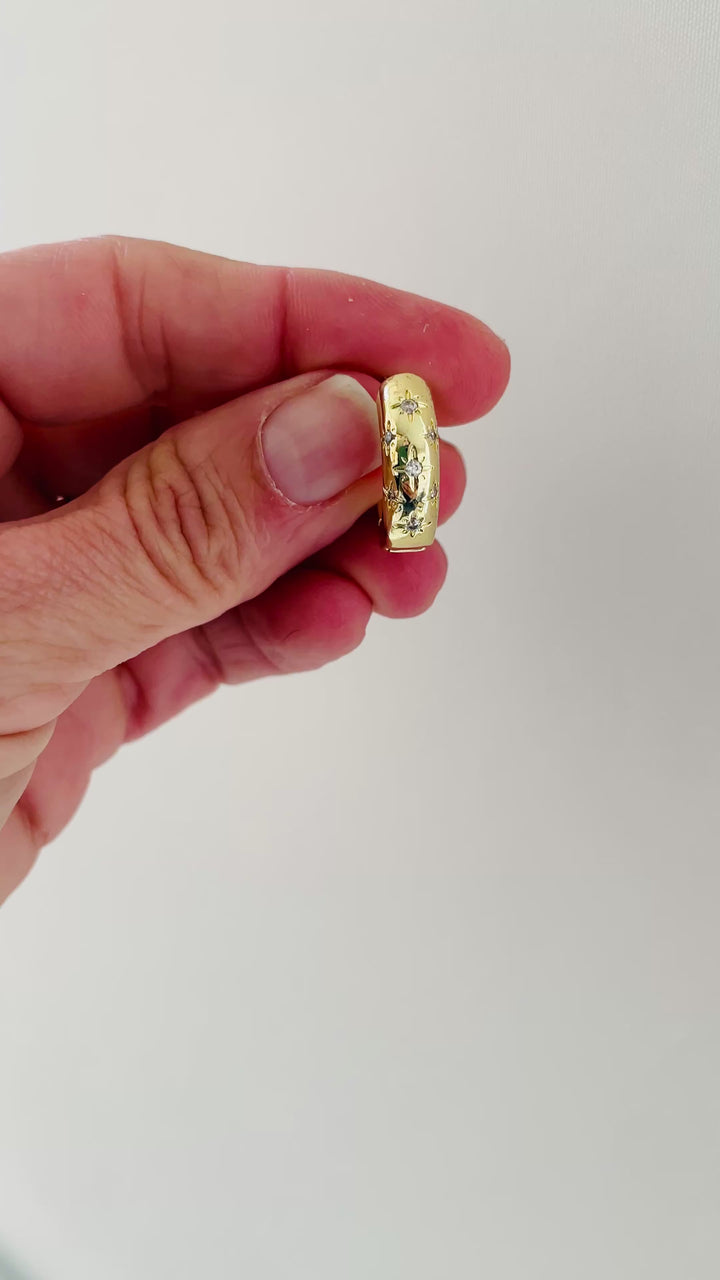 Estrellado dorado